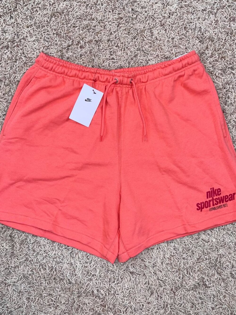 Nike Club Men's French Terry Flow Shorts Magic Ember HJ2677-814 Size Large (New)